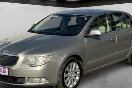 Skoda Superb 201.105 km 5.299 &euro; Frankfurt am Main 60386