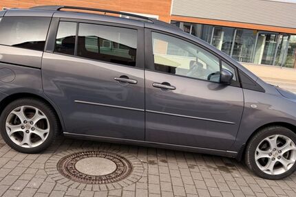 Mazda 5 173.000 km 3.990 &euro; Worms 67551