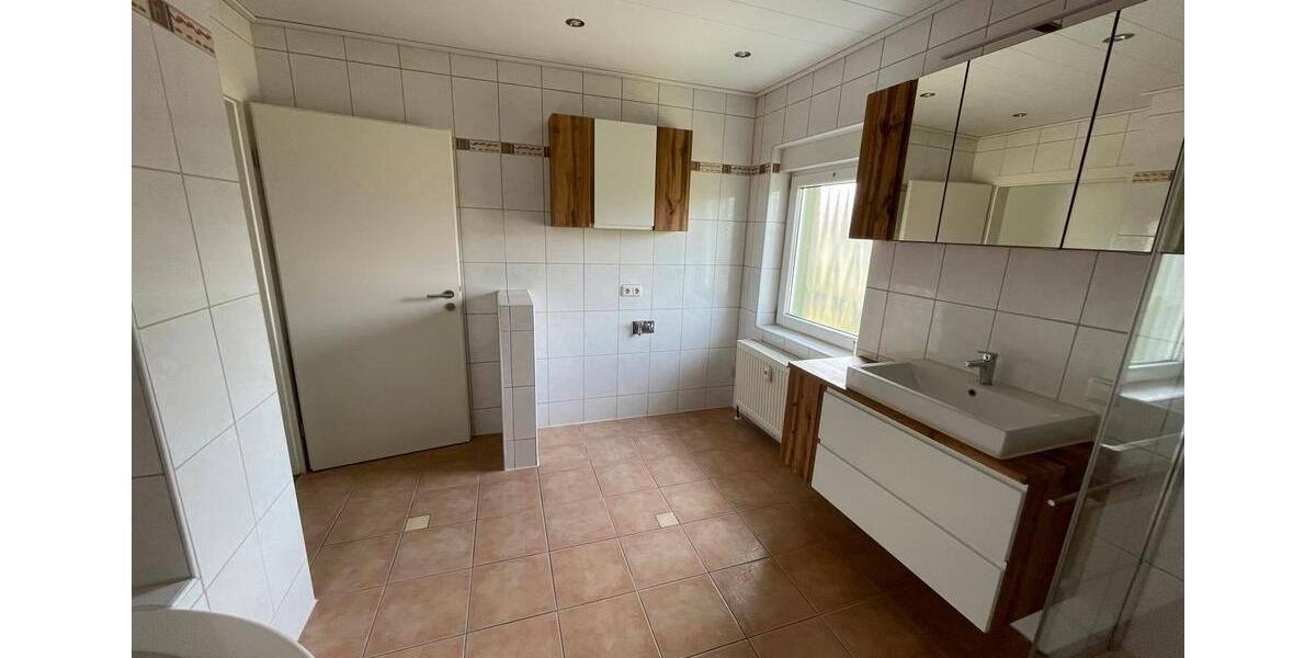 Maisonettenwohnung Berg bei Neumarkt in der Oberpfalz - 5.5 Zimmer, 156 m&sup2;, 1.400&euro; | Angebot:26702049