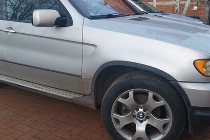BMW X5 203.000 km 5.900 &euro; Petershagen 32469