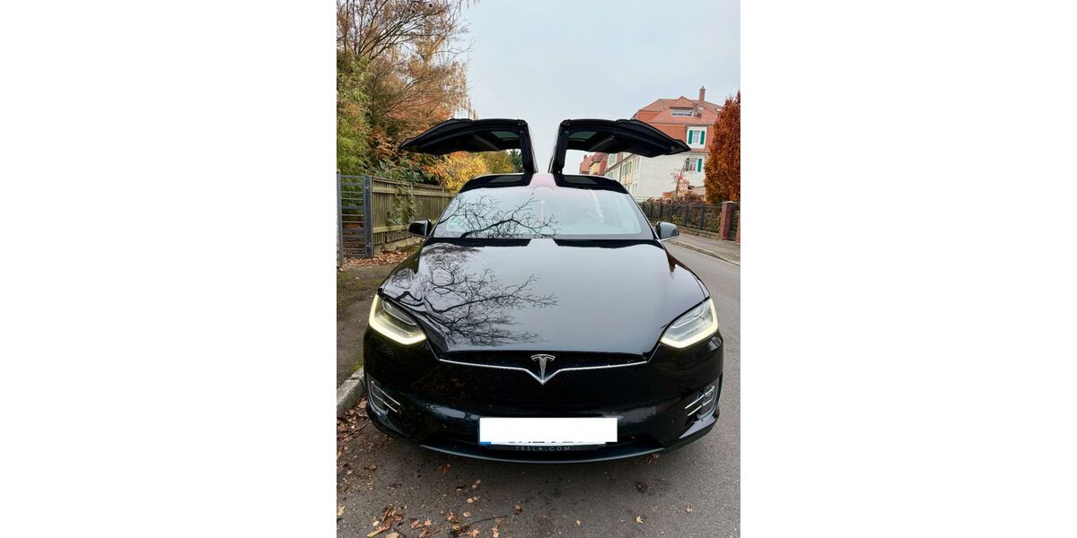 Tesla Model X 128.900 km 37.500 € Leipzig 04249