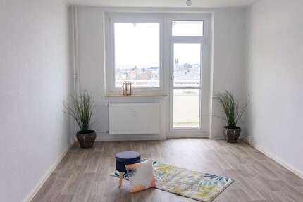 Wohnung Chemnitz Bernsdorf - 3 Zimmer, 70 m&sup2;, 425&euro; | Angebot:27131515