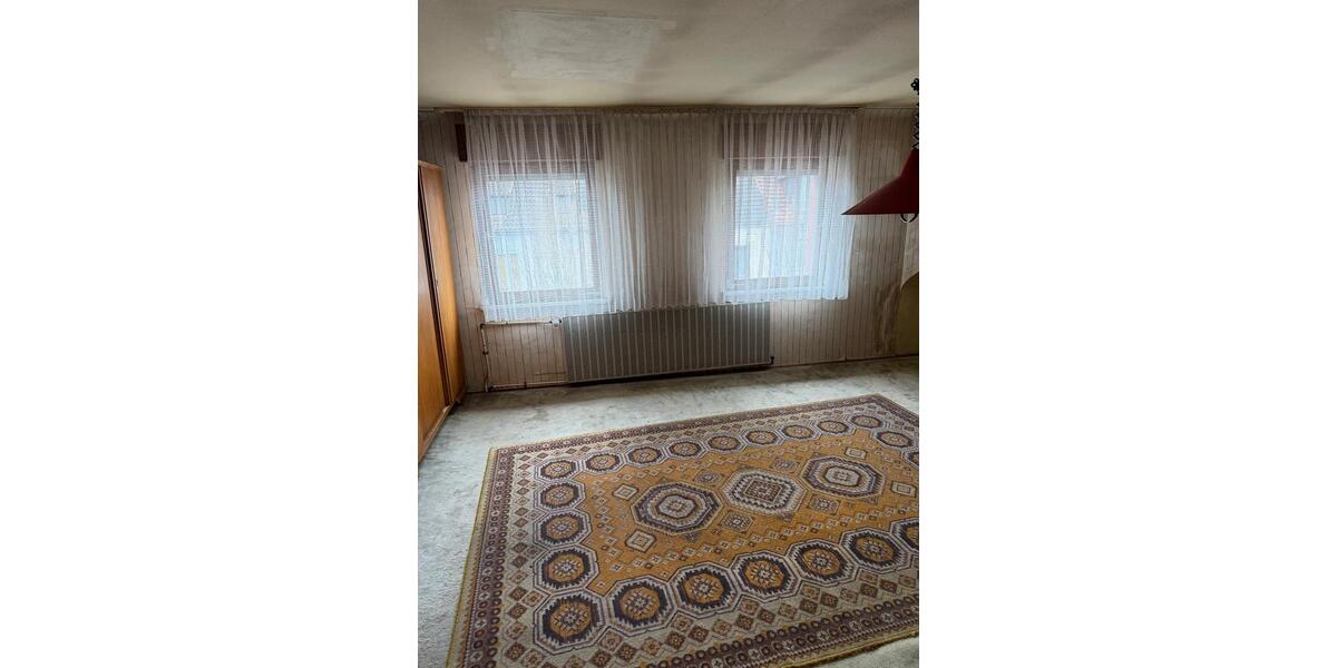 Reihenhaus Dillingen (Saar) - 9 Zimmer, 190 m&sup2;, 179.000&euro; | Angebot:27290815