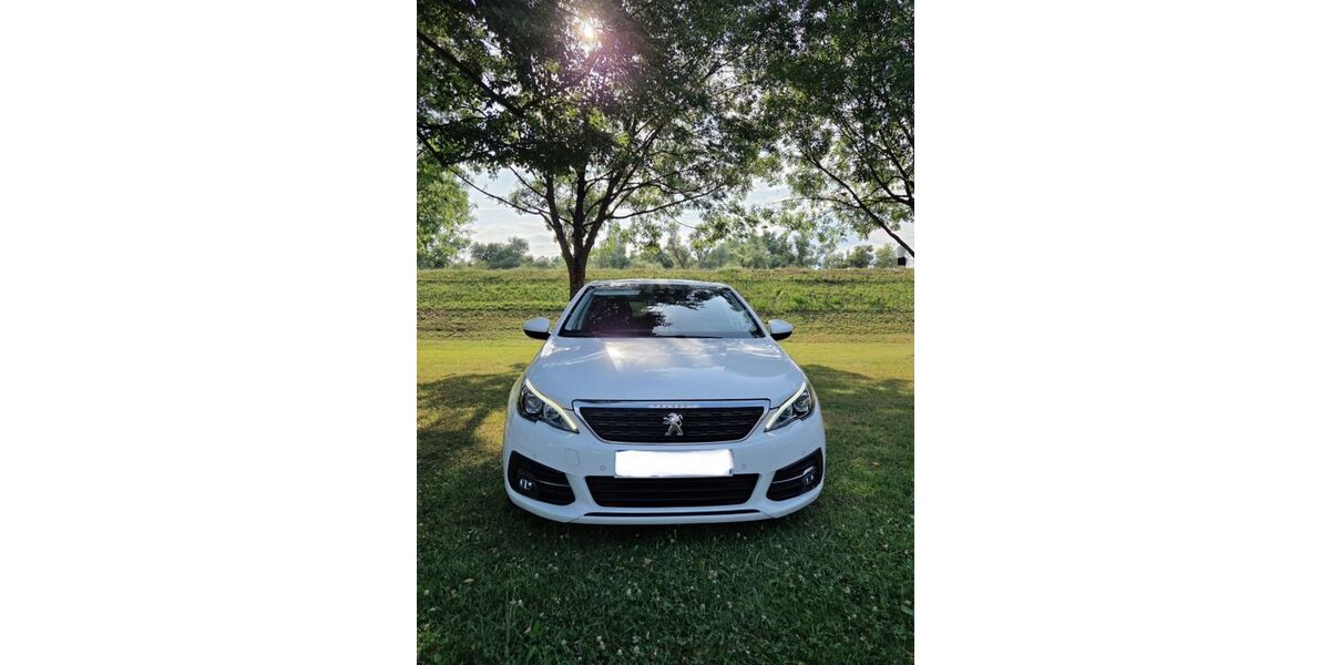 Peugeot 308 124.000 km 6.900 &euro; Rastatt 76437