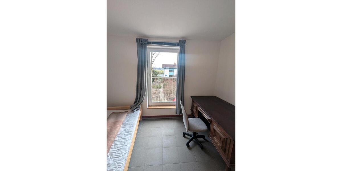 Etagenwohnung Rosenheim Egarten - 1 Zimmer, 25 m&sup2;, 600&euro; | Angebot:25546773