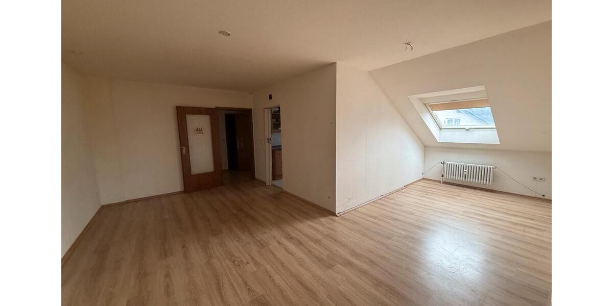 Dachgeschoßwohnung Ense - 2 Zimmer, 64 m&sup2;, 690&euro; | Angebot:24622346