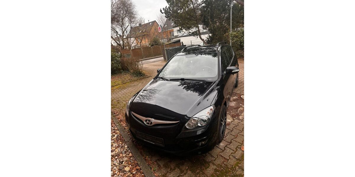 Hyundai i30 166.065 km 3.300 &euro; Köln 51061