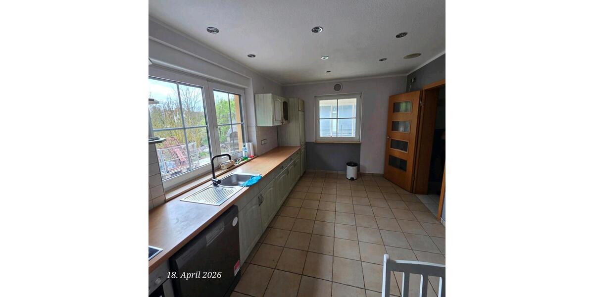 Einfamilienhaus Müncheberg - 8 Zimmer, 320 m&sup2;, 2.600&euro; | Angebot:26666075