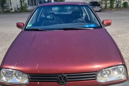 VW Golf 198.000 km 2.000 &euro; Freiburg 79114
