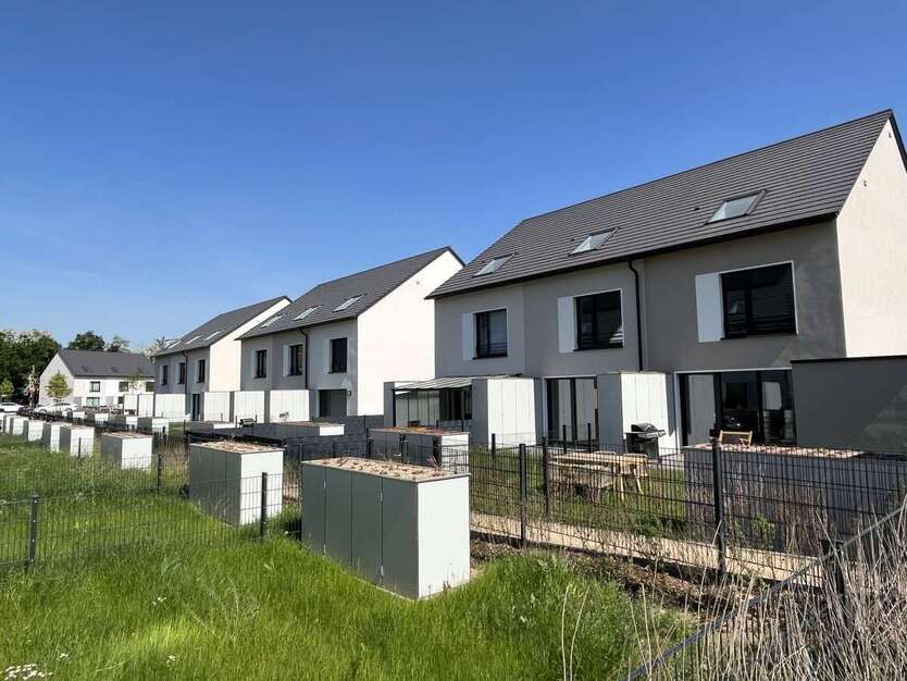 Wohnung zum Mieten in Kerpen Türnich 1.995 € 144.6 m² 5 zimmer