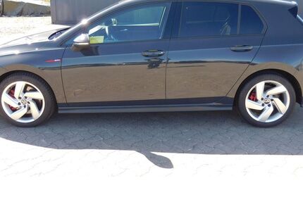 VW Golf 25.600 km 24.390 &euro; Vordorf 38533