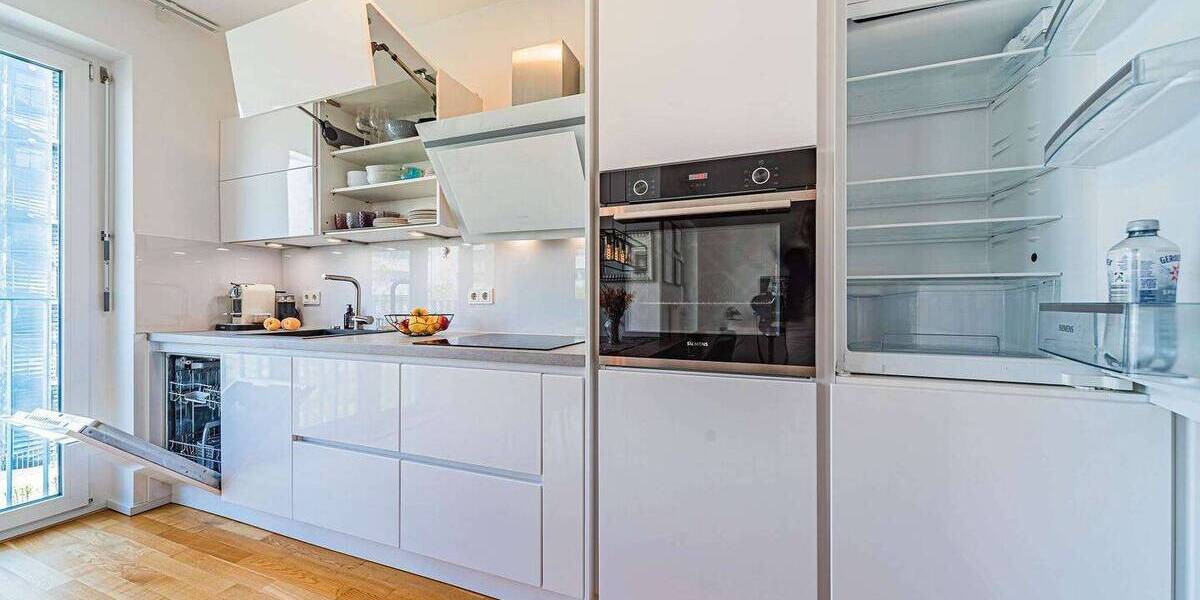 Etagenwohnung Frankfurt am Main Niederrad - 2 Zimmer, 60 m&sup2;, 2.200&euro; | Angebot:26289463