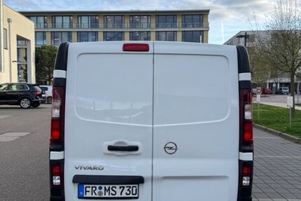 Opel Vivaro 137.000 km 12.750 &euro; Freiburg 79110