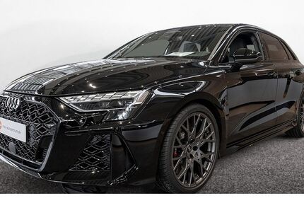 Audi RS3 4.990 km 71.990 &euro; Lüneburg 21337