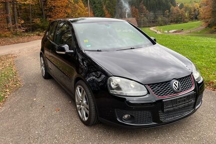 VW Golf 196.000 km 5.500 &euro; Elzach 79215