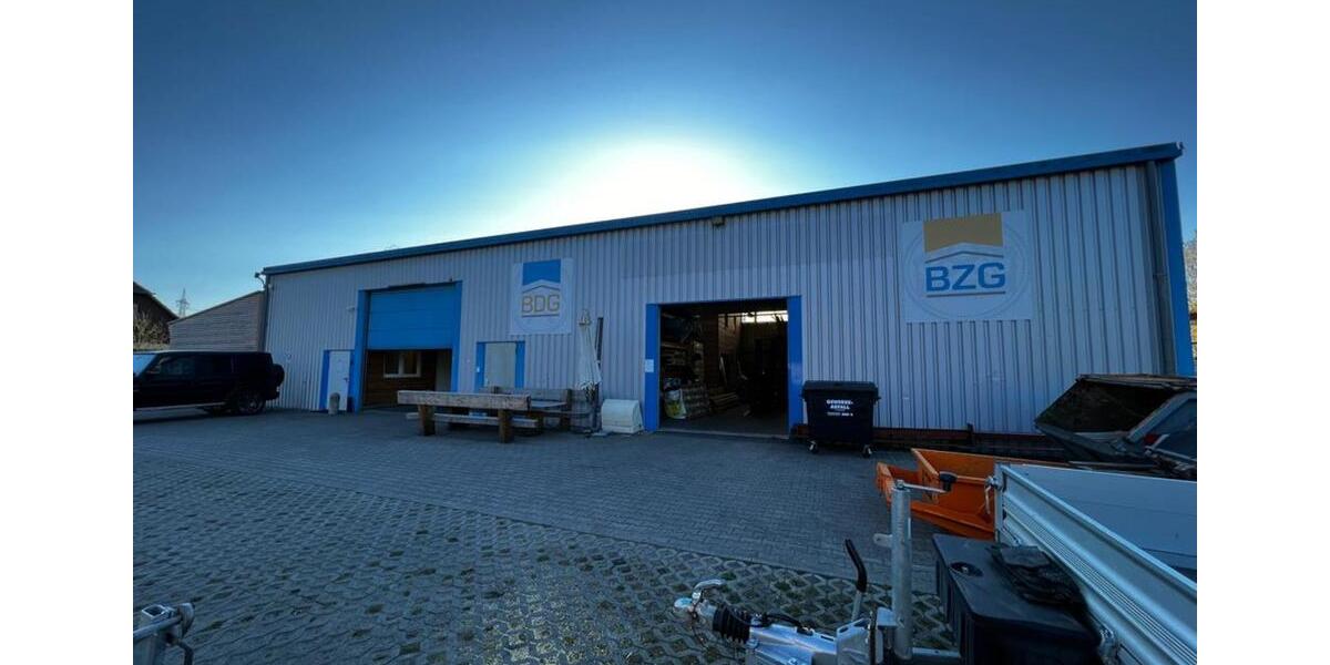 Gewerbe, Industrie, Handwerkhalle mit Grundstück zimmer