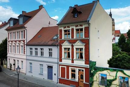 Haus Brandenburg an der Havel Bahnhofsvorstadt - 10 Zimmer, 240 m&sup2;, 649.000&euro; | Angebot:26890897