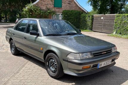 Toyota Carina 167.000 km 2.390 &euro; Hamburg 22395