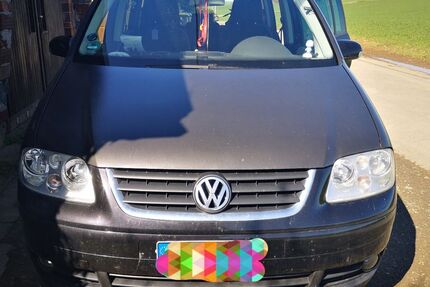VW Touran 345.000 km 2.600 &euro; Pöhl 08543