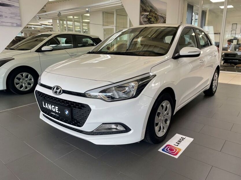 i20