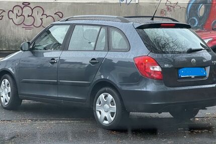 Skoda Fabia 208.000 km 2.450 &euro; Hagen 58091