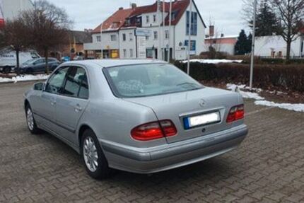 Mercedes-Benz E 220 143.000 km 5.500 &euro; Finsterwalde 03238