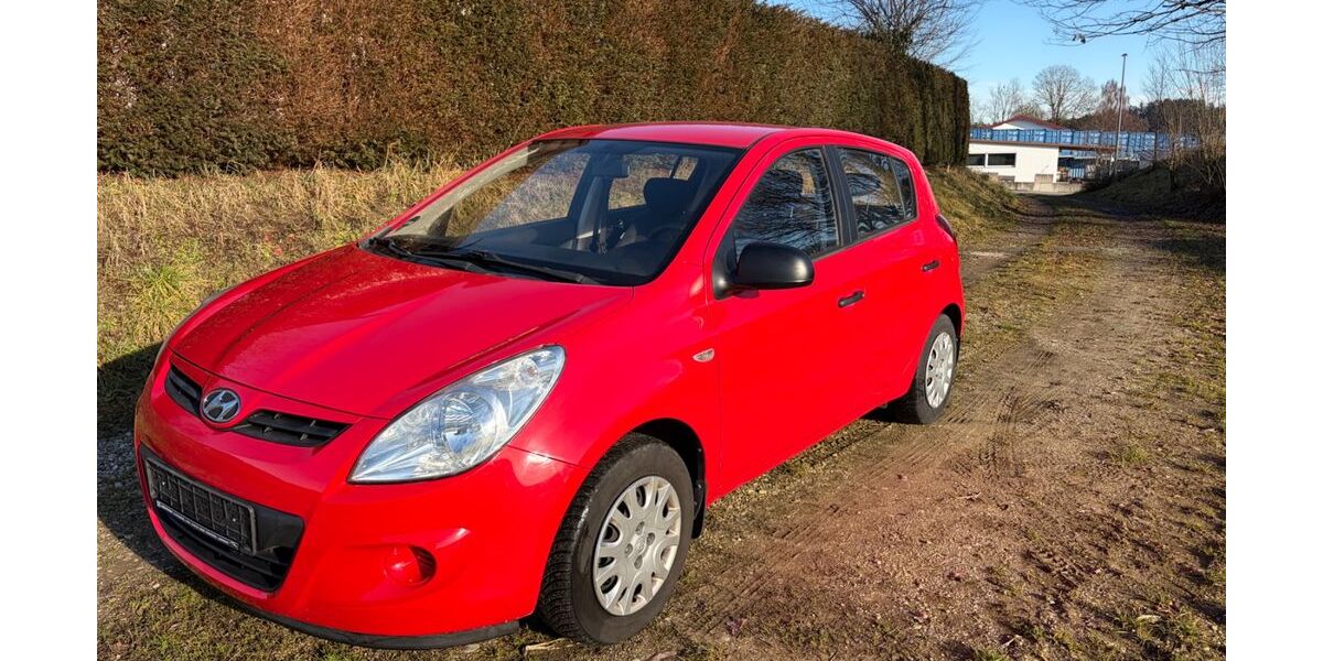 Hyundai i20 83.800 km 3.900 &euro; Inning am Holz 84416