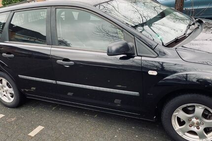 Ford Focus 158.000 km 2.850 &euro; Bonn 53119