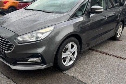 Ford Galaxy 232.429 km 11.999 &euro; Remscheid 42899