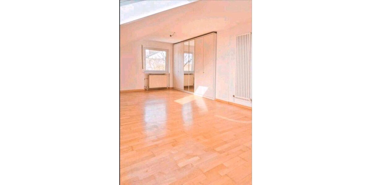 Etagenwohnung Heilbronn - 4 Zimmer, 124 m&sup2;, 1.290&euro; | Angebot:26042458