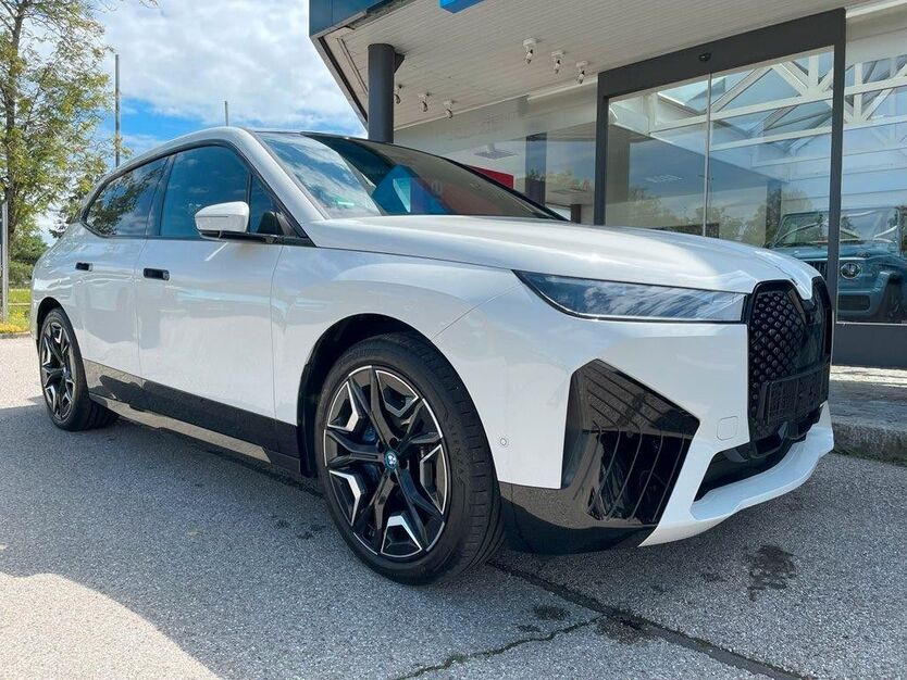 BMW iX 14.900 km 83.200 € Wolfratshausen bei München 82515
