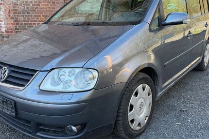 VW Touran 442.766 km 990 &euro; Kahla / Thüringen 07768