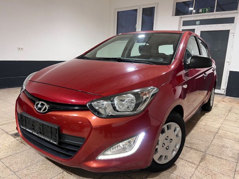 Hyundai i20 114.000 km 7.490 € Schwalbach 66773