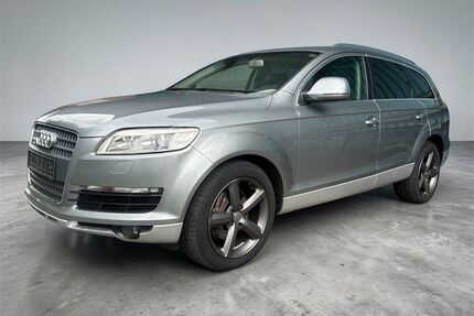 Audi Q7 220.307 km 8.950 &euro; Hamburg 20539