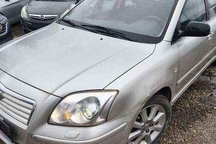 Toyota Avensis 142.250 km 2.670 &euro; Berlin - Pankow 13127