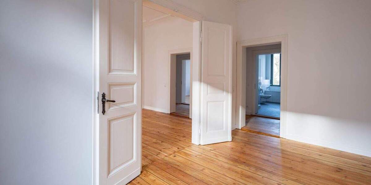 Etagenwohnung Dessau-Roßlau Innenstadt - 4 Zimmer, 139 m&sup2;, 1.390&euro; | Angebot:25360657