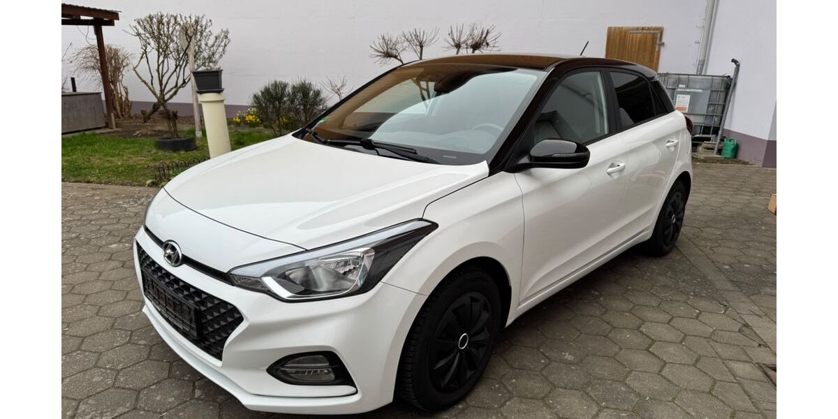 Hyundai i20 88.562 km 9.800 &euro; Wanzleben 39164