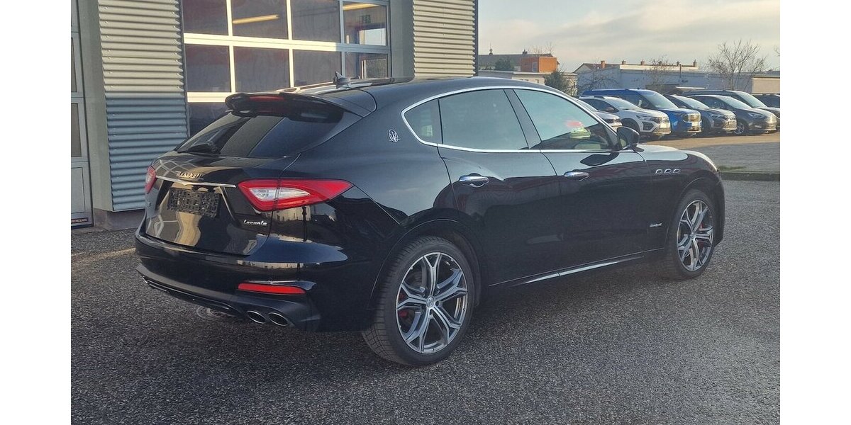 Maserati Levante Q4 Gran Sport Luftfederung 71.500 km 44.998 &euro; Landau 76829