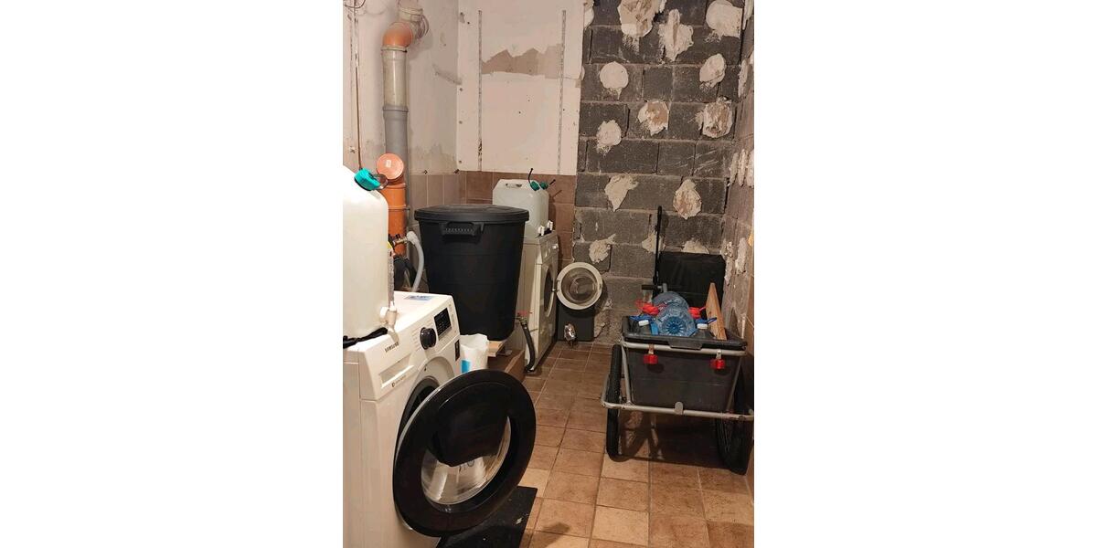 Einfamilienhaus Herborn - 10 Zimmer, 231 m&sup2;, 175.000&euro; | Angebot:26954713
