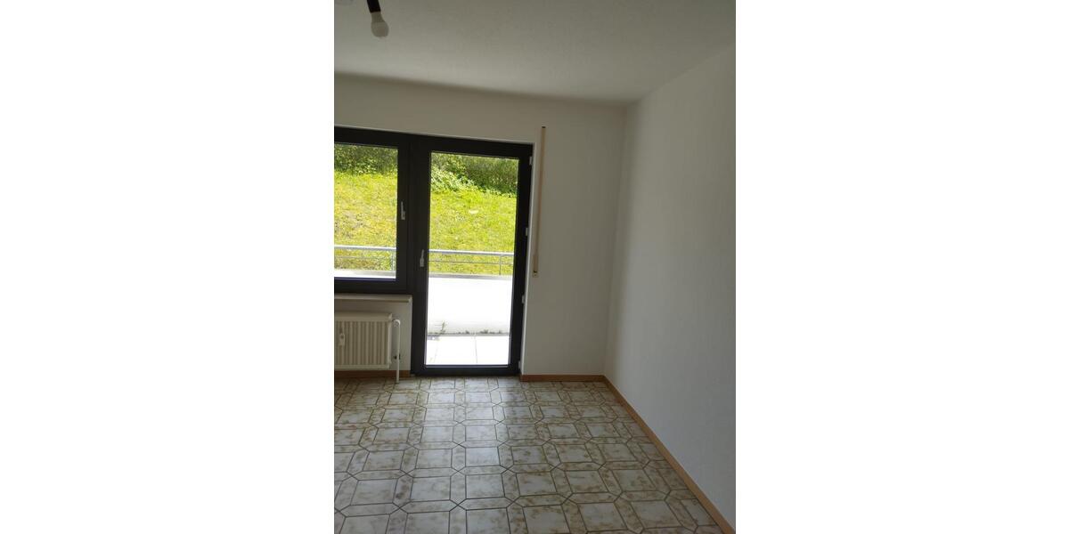 Dachgeschoßwohnung Lenningen - 3 Zimmer, 58 m&sup2;, 600&euro; | Angebot:26646778