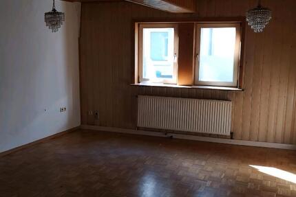 Haus Alsfeld - 5 Zimmer, 135 m&sup2;, 1.050&euro; | Angebot:26356858