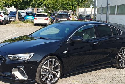 Opel Insignia 75.000 km 20.900 &euro; München 81825