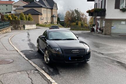 Audi TT 164.000 km 9.000 &euro; Rosenheim 83022