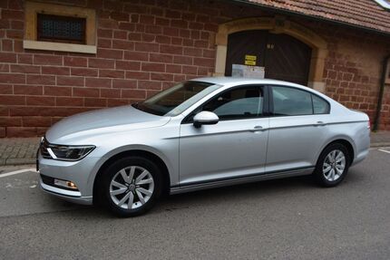 VW Passat 61.000 km 12.199 &euro; Meckenheim 67149