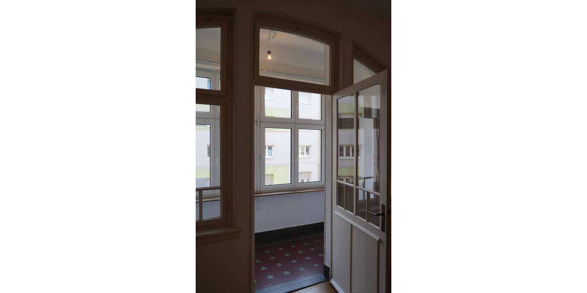Etagenwohnung Saarbrücken St Johann - 5 Zimmer, 208 m&sup2;, 1.900&euro; | Angebot:26358490