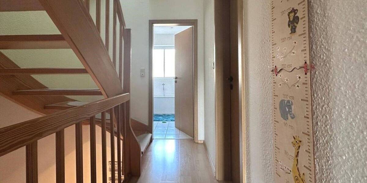 Reihenmittelhaus Stuhr Brinkum - 4 Zimmer, 106 m&sup2;, 310.000&euro; | Angebot:25997763