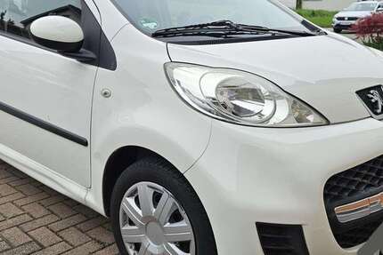 Peugeot 107 76.000 km 3.100 &euro; Ubstadt-Weiher 76698