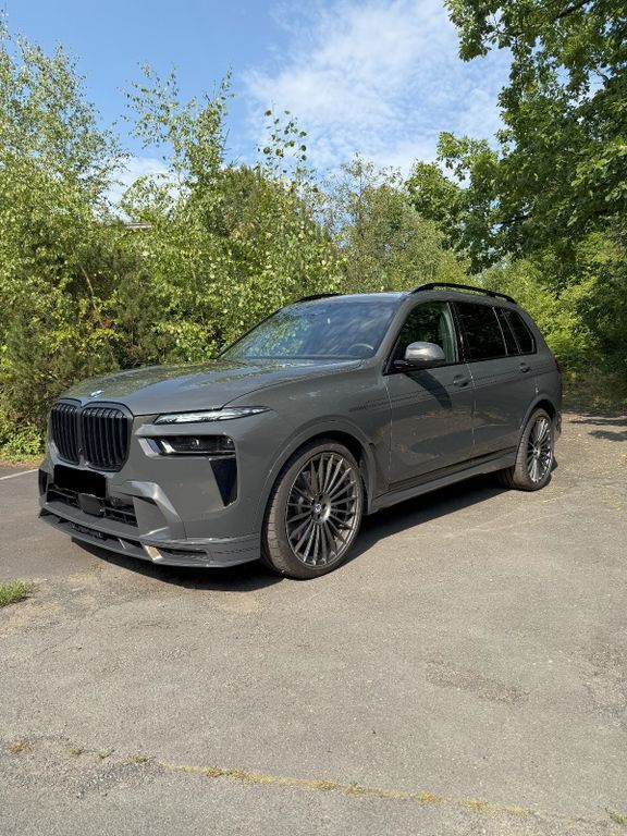 XB7