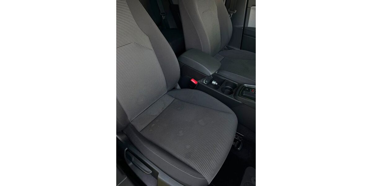 Seat Leon 68.000 km 14.200 &euro; Wenden 57482