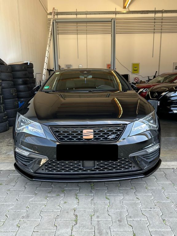 Seat Leon 102.000 km 22.000 € Ravensburg 88213